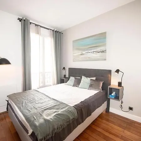 Elegant Centre Apartment Paris